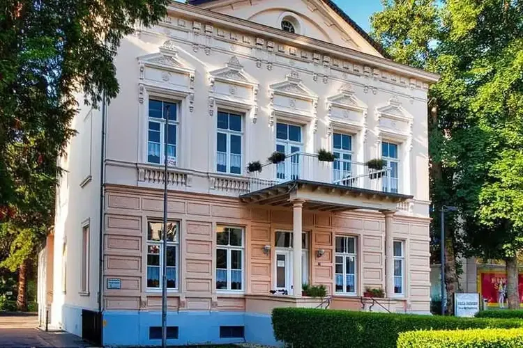 Sie sucht ihn Eschweiler